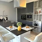 Lakeside View Апартаменты Колико
