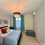 Апартаменты Lakeside View